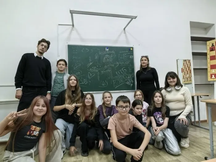 y9-3CpsRyDBLuU55LifAMKFIXQugVX4lLD8s0YnbO4gyTfyZ0rMpP8-Q1e6D6QgtDU51QJaMG16TTwmYvI-_F72a